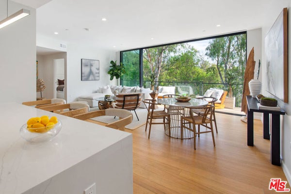 11600 DUNSTAN WAY APT 202, LOS ANGELES, CA 90049 - Image f9e7ddeaee803bcc637bb23c24fc29a9/3054684964