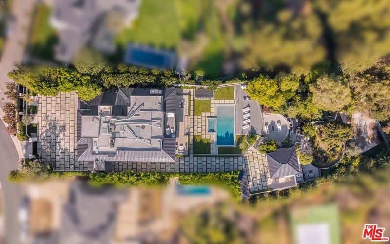 499 Halvern Drive