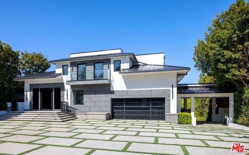 499 Halvern Drive