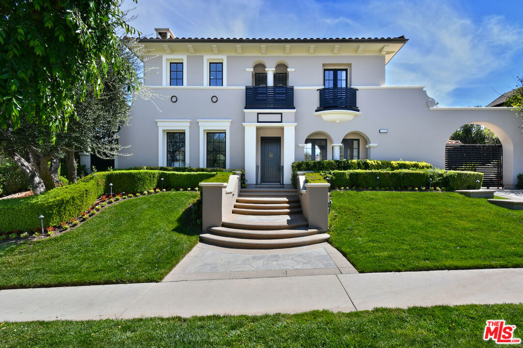 3970 Prado De La Mariposa