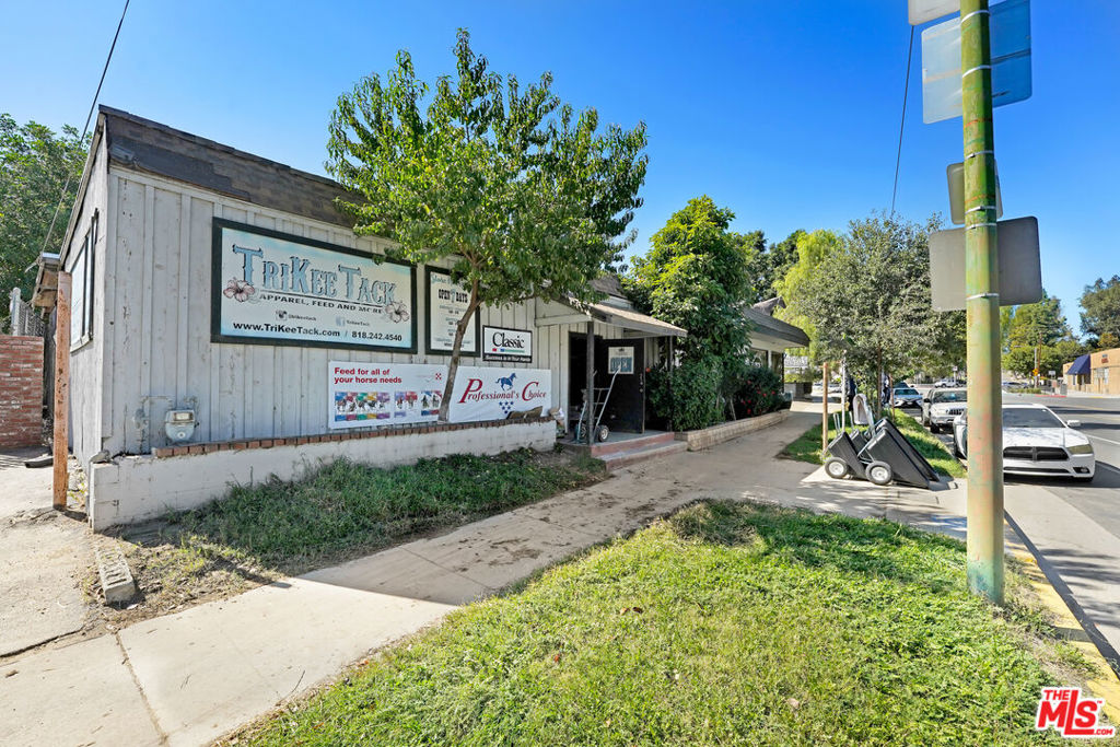 1840 Riverside Drive