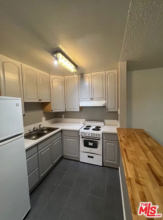 13050 Dronfield Avenue 7