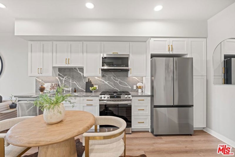 7428 Santa Monica Boulevard 304