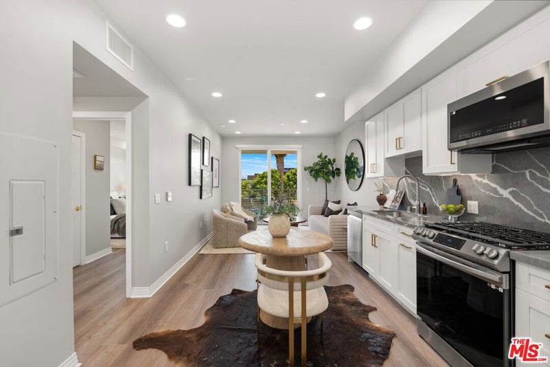 7428 Santa Monica Boulevard 304