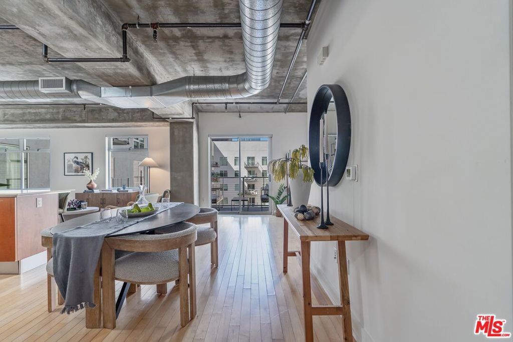 645 W 9th Street 618