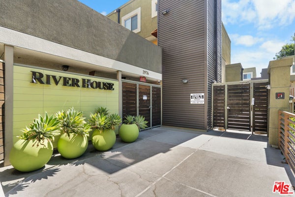 2980 RIPPLE PL APT 206, LOS ANGELES, CA 90039 - Image fa86829c48b81e8b3d7ce75ea007f66f/22340710