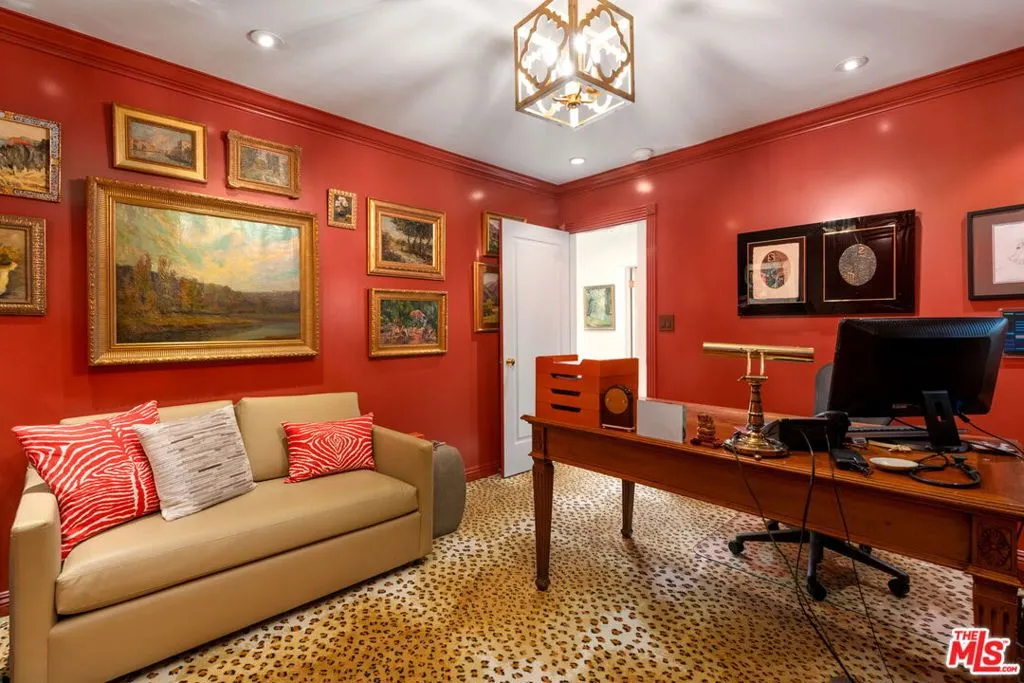 Los Angeles, California 90049, United States, 4 Bedrooms Bedrooms, ,3 BathroomsBathrooms,Residential,Active,241691