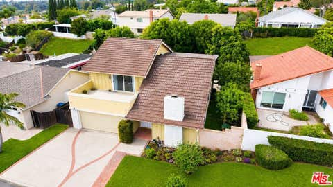 Photo of 26431 Via Lara, Mission Viejo, CA 92691 (MLS # 26852307)