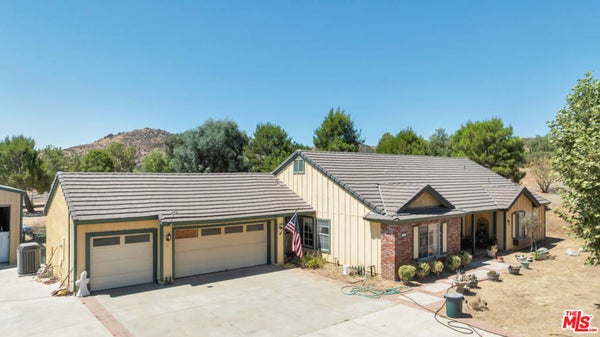 11734 CHISHOLM CT, AGUA DULCE, CA 91390 - Image fa933993ca14078bbffa1fa28f978daa/3907139843