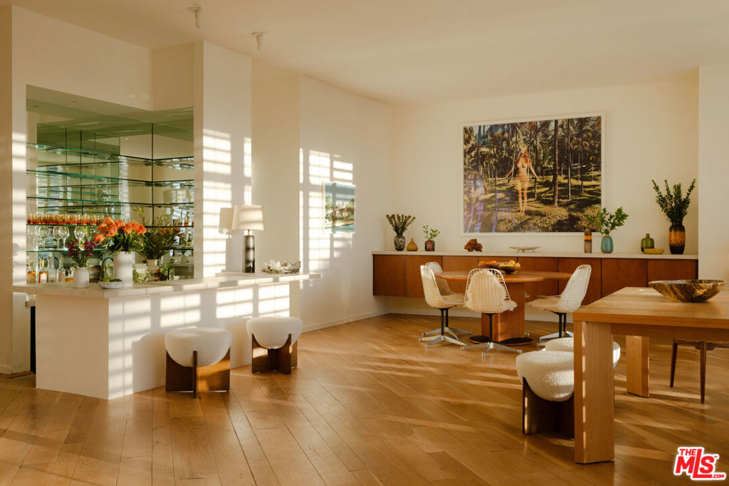 1421 Tamarisk West Street 3