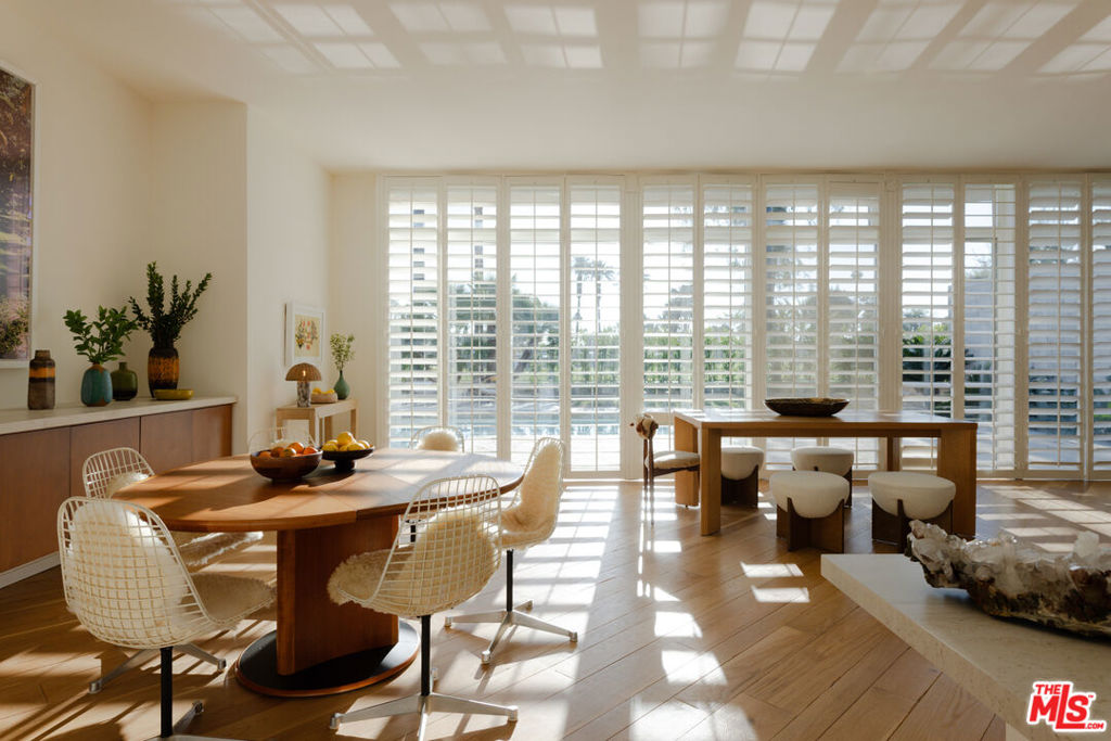 1421 Tamarisk West Street 3