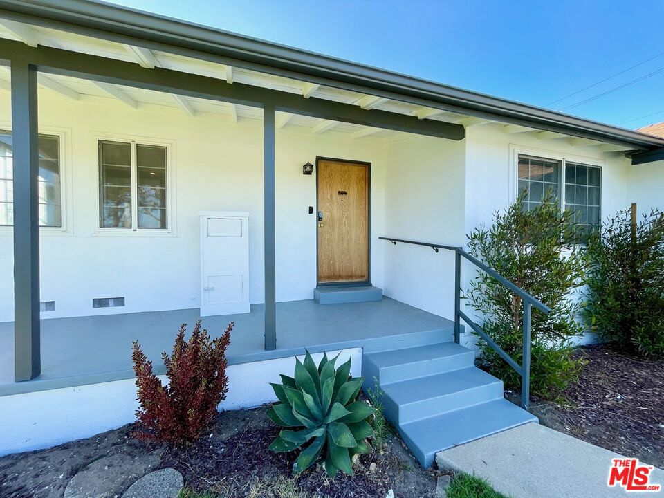 6031 Will Rogers Street