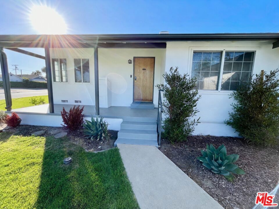 6031 Will Rogers Street