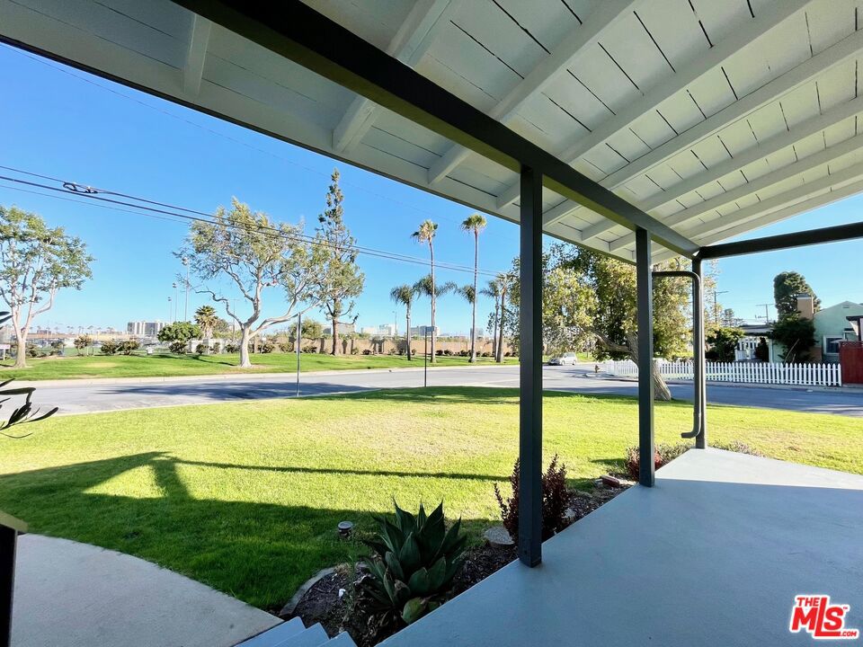 6031 Will Rogers Street