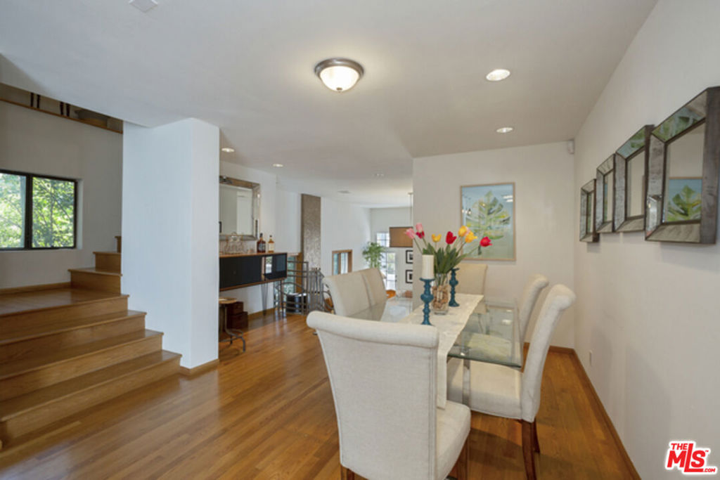 8781 Lookout Mountain Avenue