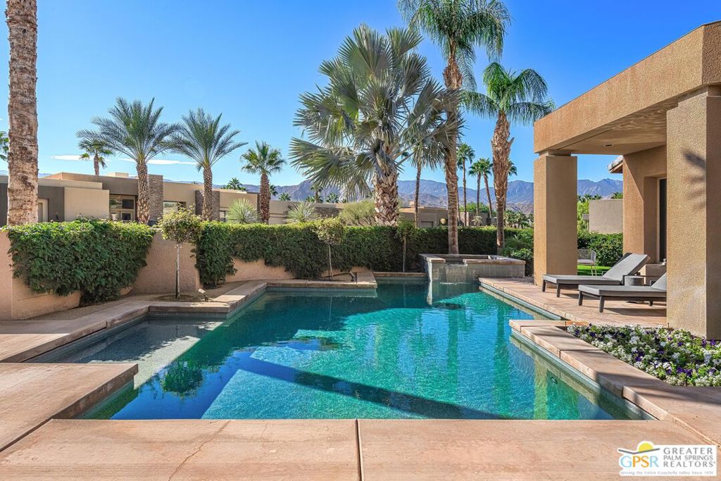 23 Ambassador Circle