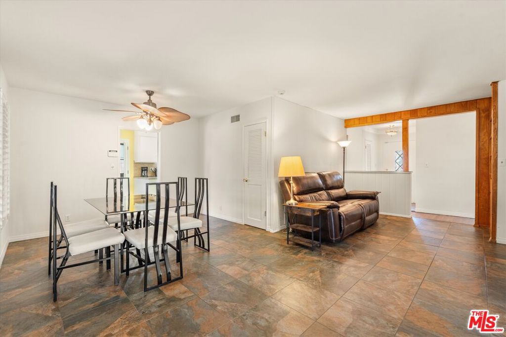 9313 Hayvenhurst Avenue