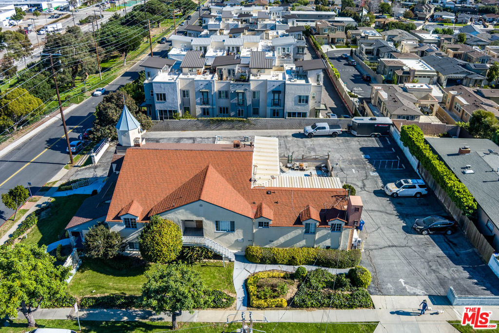 500 E Imperial Avenue