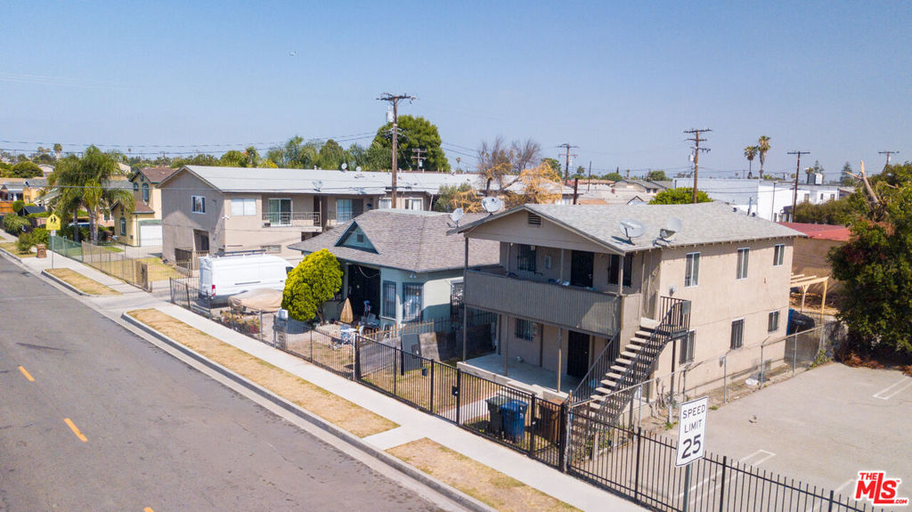 1005 W 95th Street