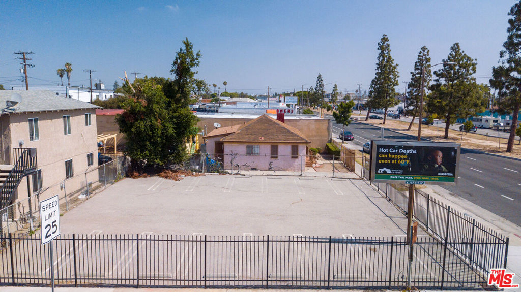 1005 W 95th Street