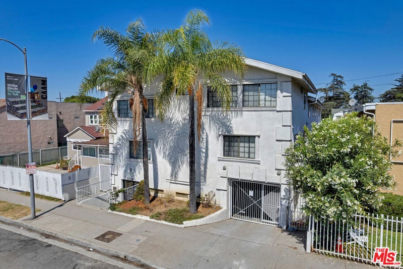 2129 Crenshaw Boulevard