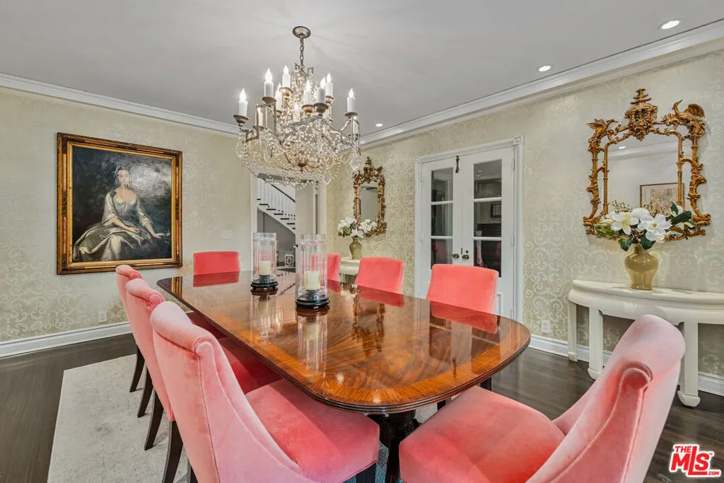 Beverly Hills, California 90210, United States, 5 Bedrooms Bedrooms, ,5 BathroomsBathrooms,Residential,Active,205135