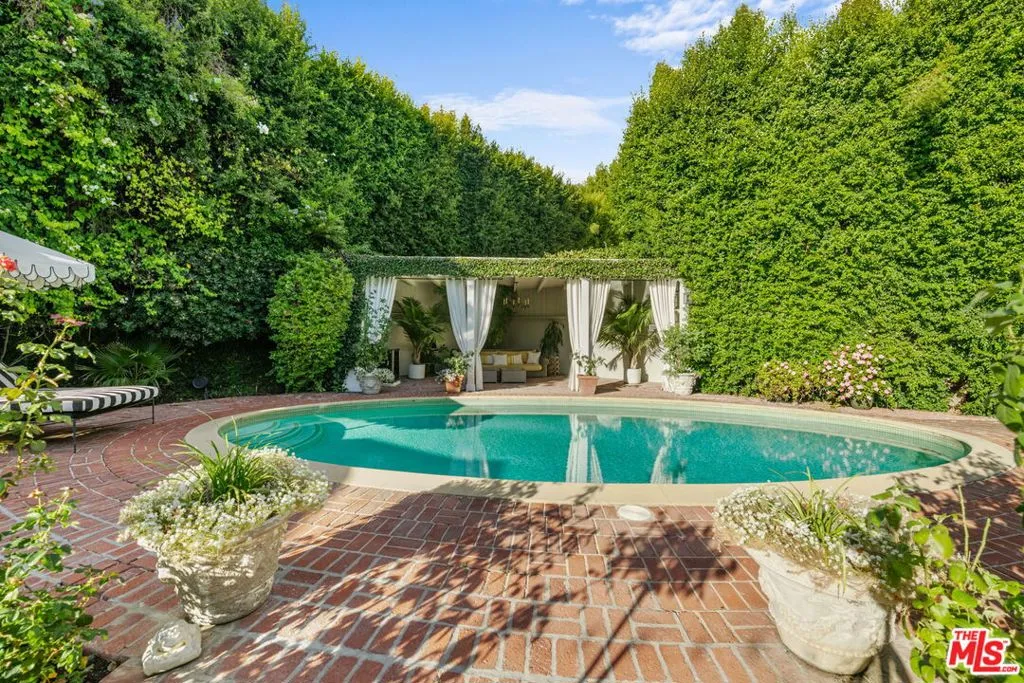 Beverly Hills, California 90210, United States, 5 Bedrooms Bedrooms, ,5 BathroomsBathrooms,Residential,Active,205135