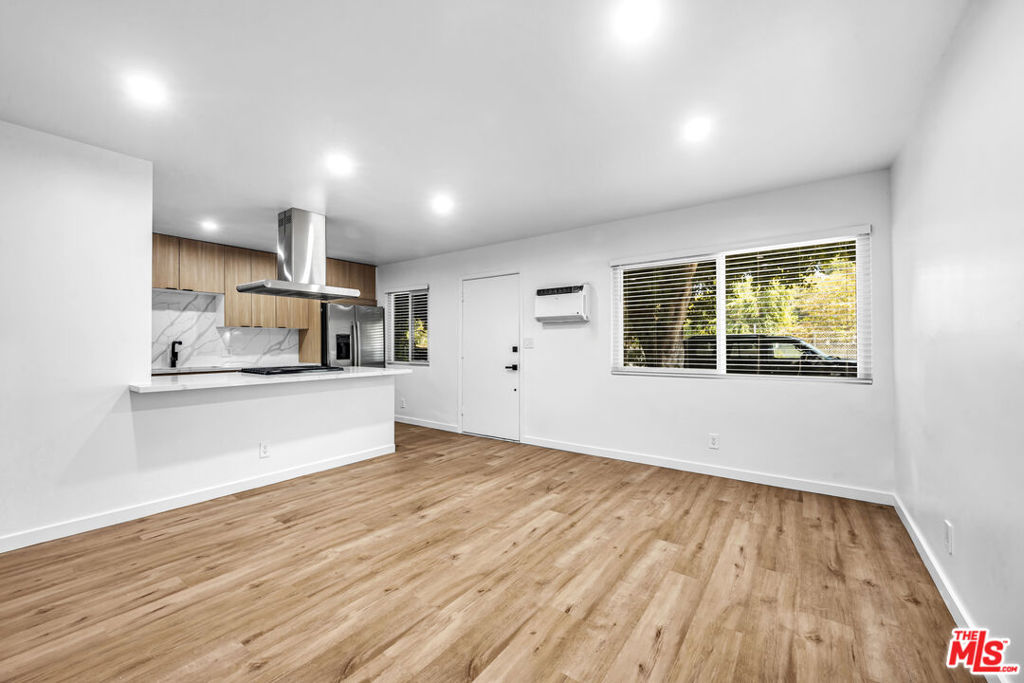 5745 Arroyo Drive