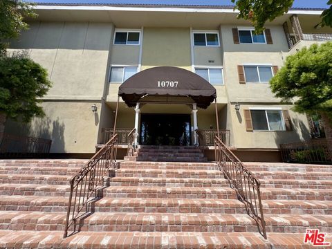 10707 Camarillo Street 206 North Hollywood CA 91602