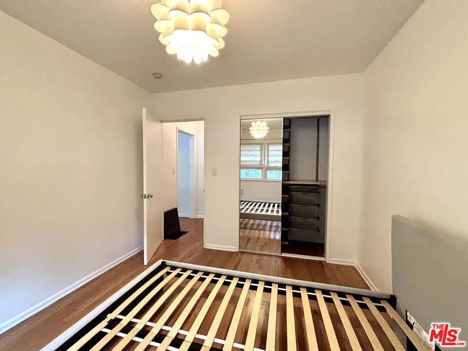 Santa Monica, California 90403, United States, 1 Bedroom Bedrooms, ,1 BathroomBathrooms,Residential,Active,222488