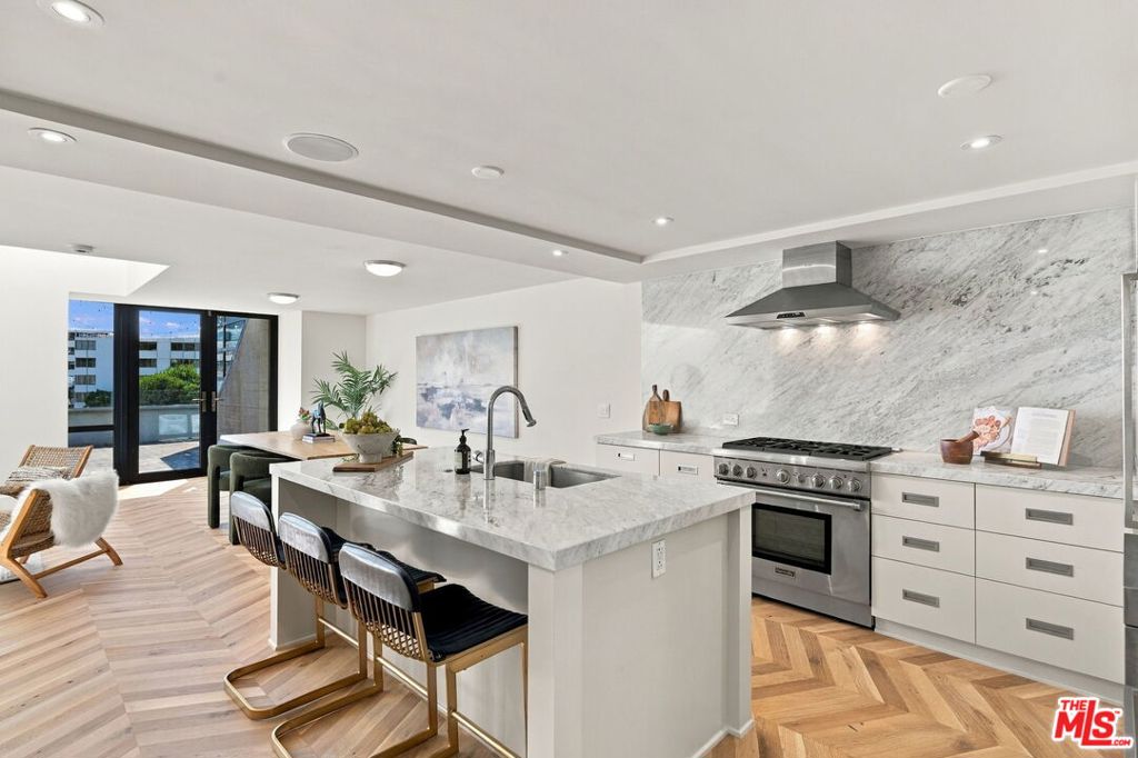 17351 W Sunset Boulevard 505A