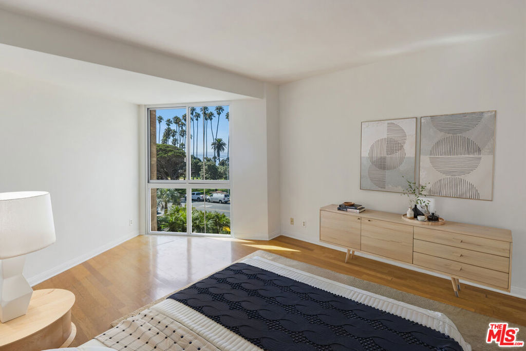 Properties 4 515 Ocean Avenue 502N