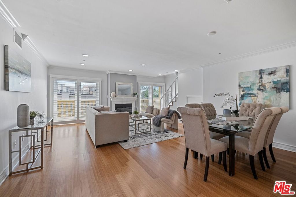 123 S Clark Drive PH1