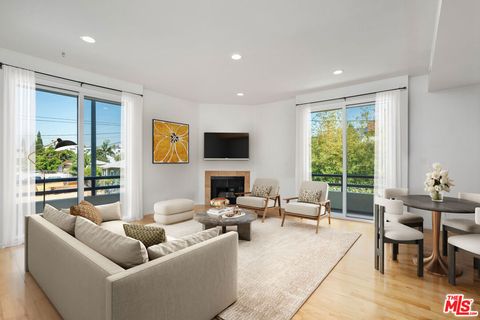 4567 Lexington Avenue 106 Los Angeles CA 90029