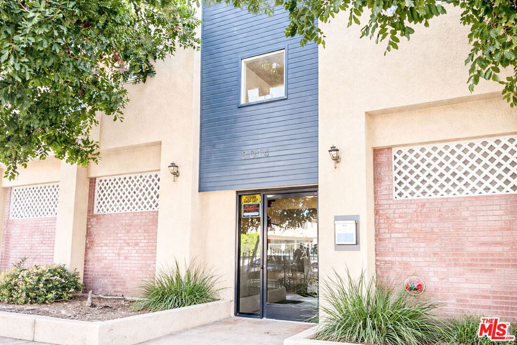 9014 Burnet Avenue 208