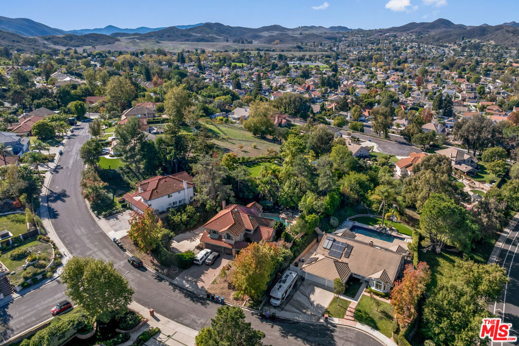 947 Golden Crest Avenue