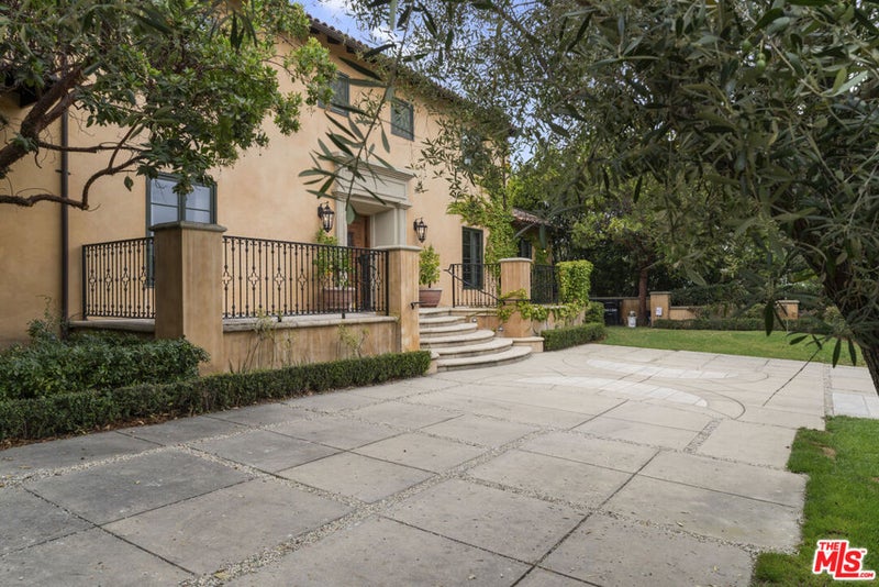305 S June Street