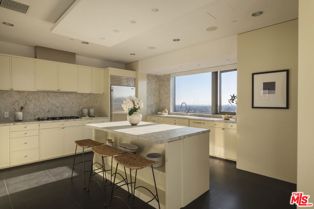 Properties 3 10800 Wilshire Boulevard 1501