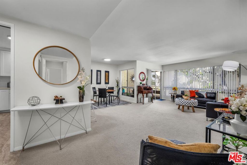 6275 Canterbury Drive 302