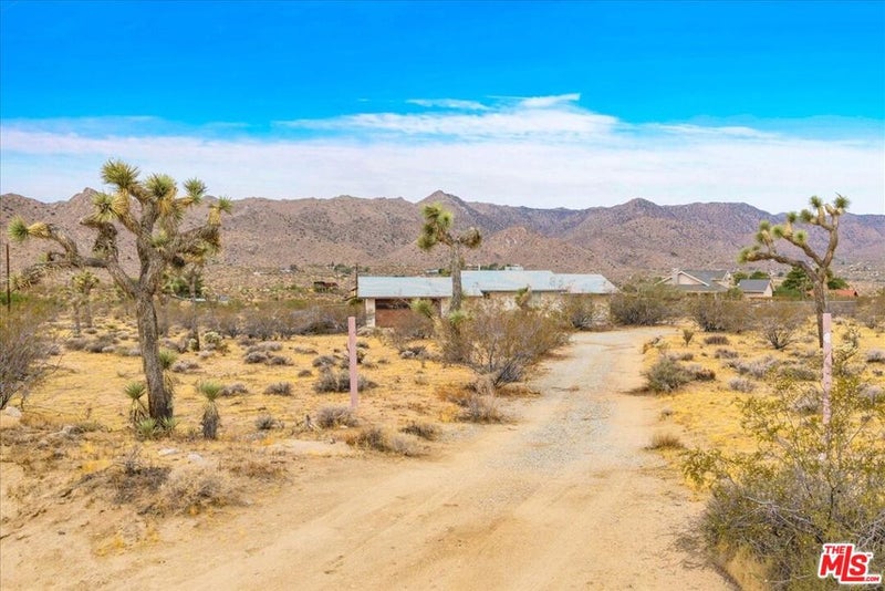 8686 Uphill Road