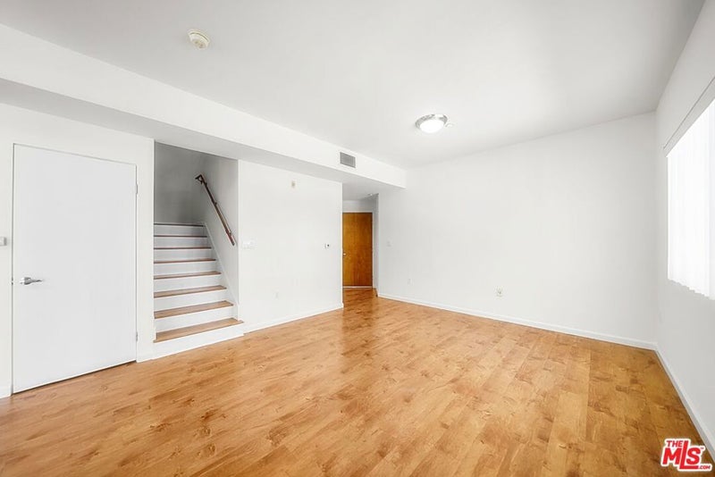 2864 Sunset Place 201