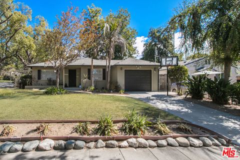 1862 N Madison Avenue Pasadena CA 91104