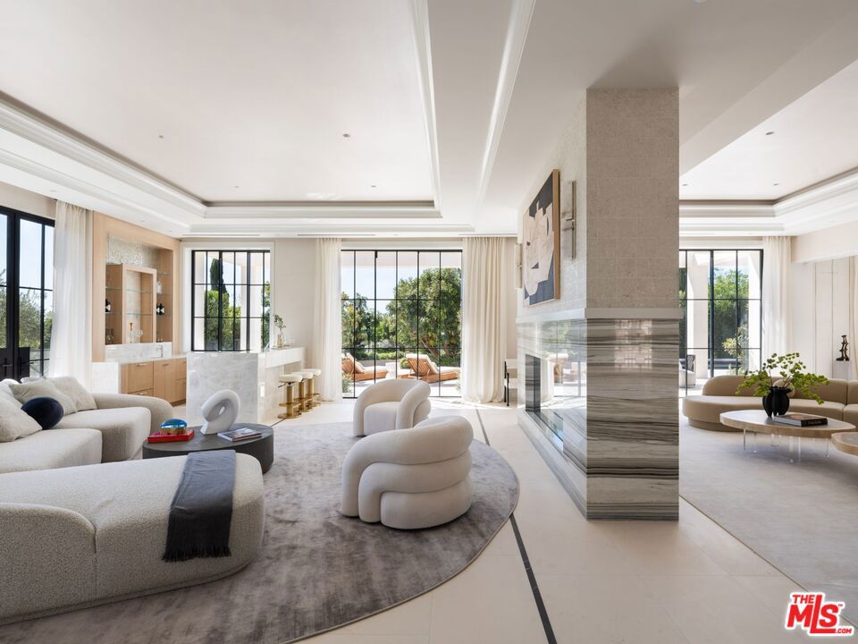 Properties 3 721 N Bonhill Road