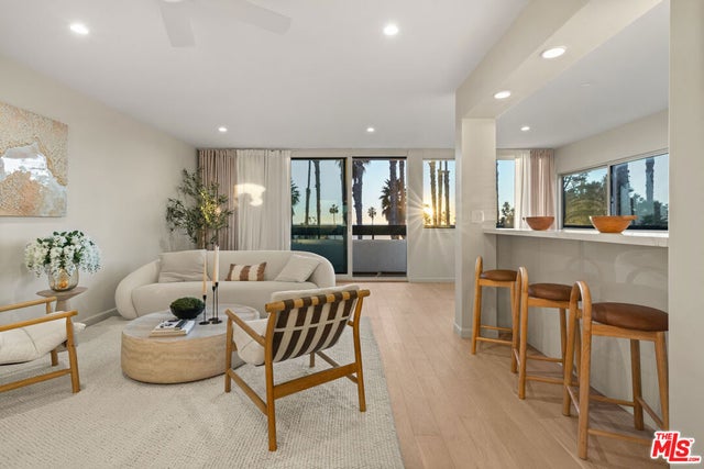 2221 Ocean Avenue 101 #101, Santa Monica