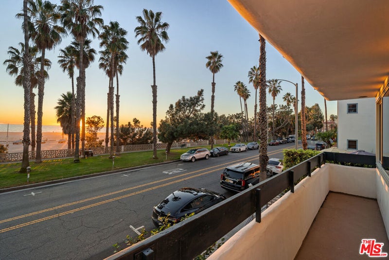 2221 Ocean Avenue 101