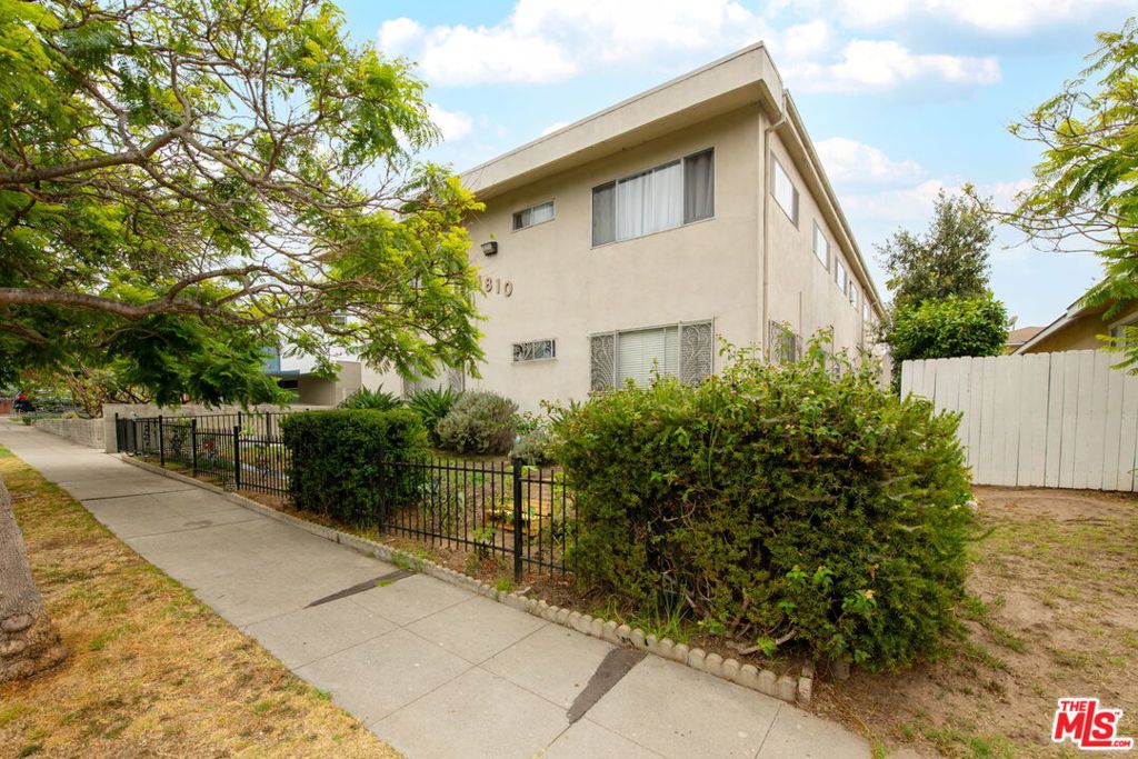 Properties 2 1810 12th Street