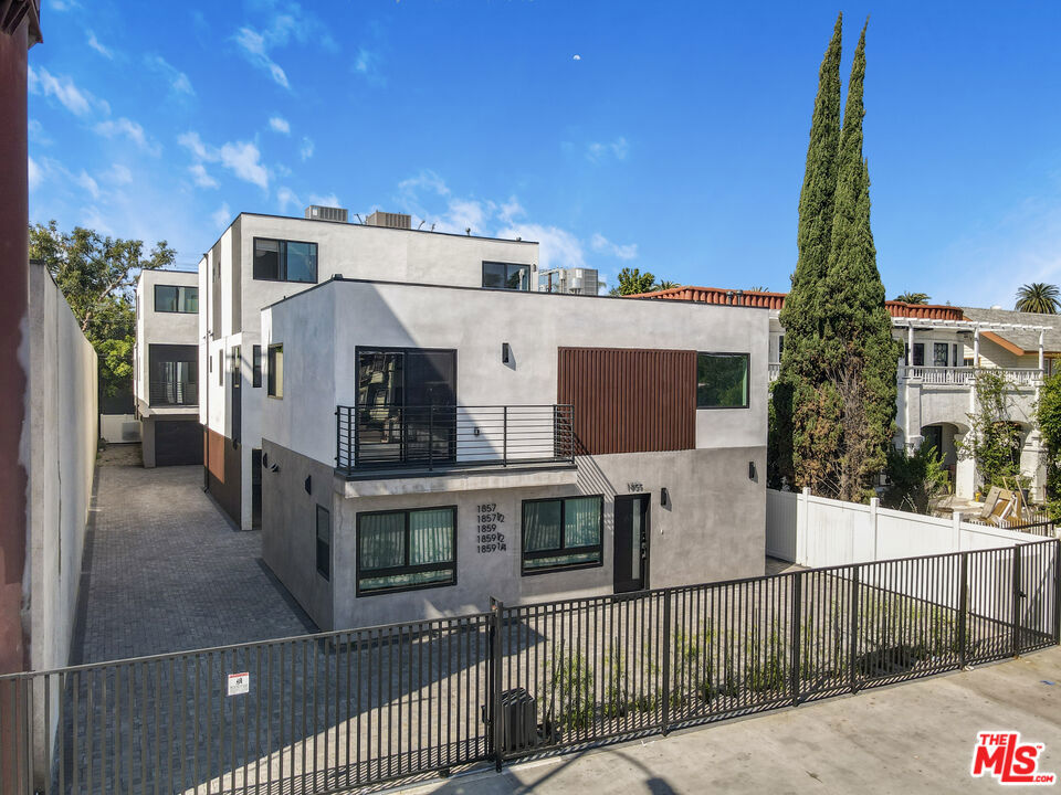 1857 Crenshaw Boulevard