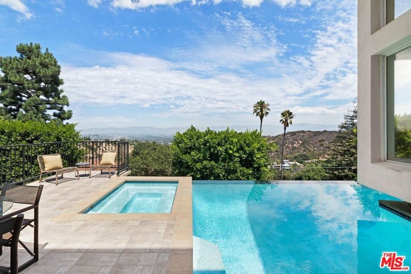 14435 Mulholland Drive