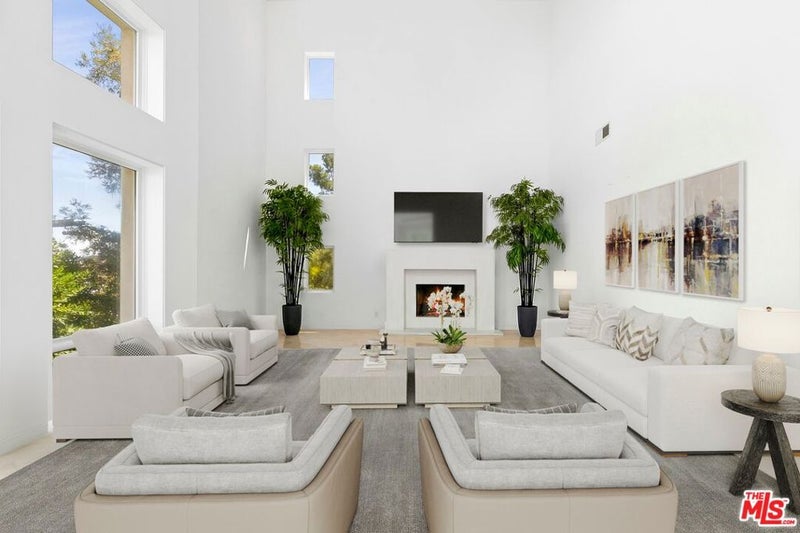 14435 Mulholland Drive