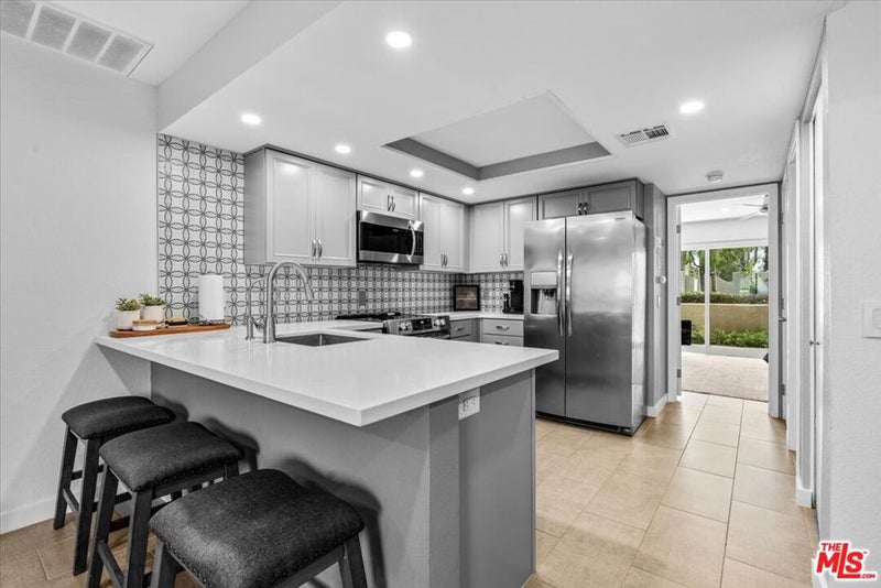 32505 Candlewood Drive 11